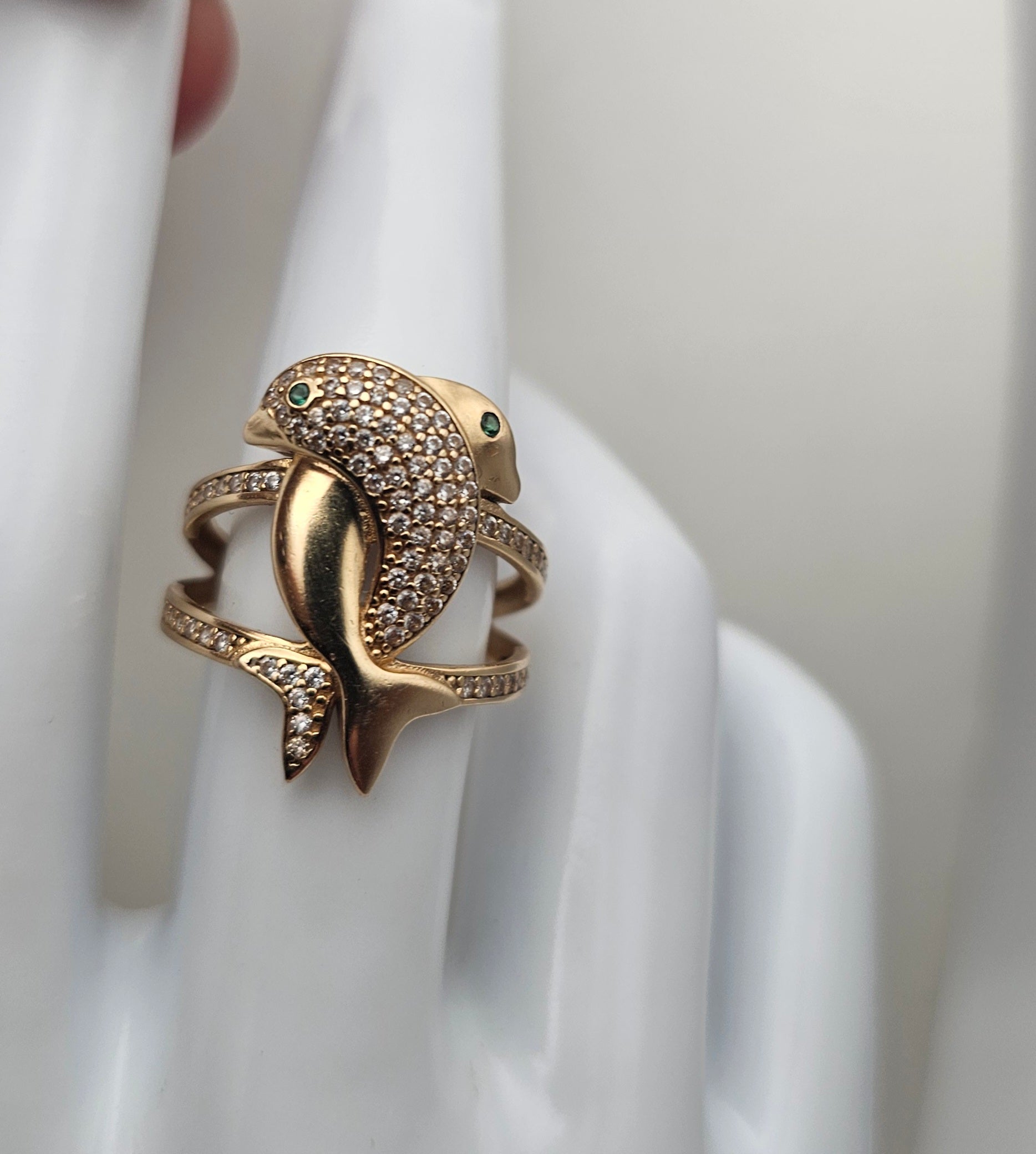 Beautiful 14kt dolphins