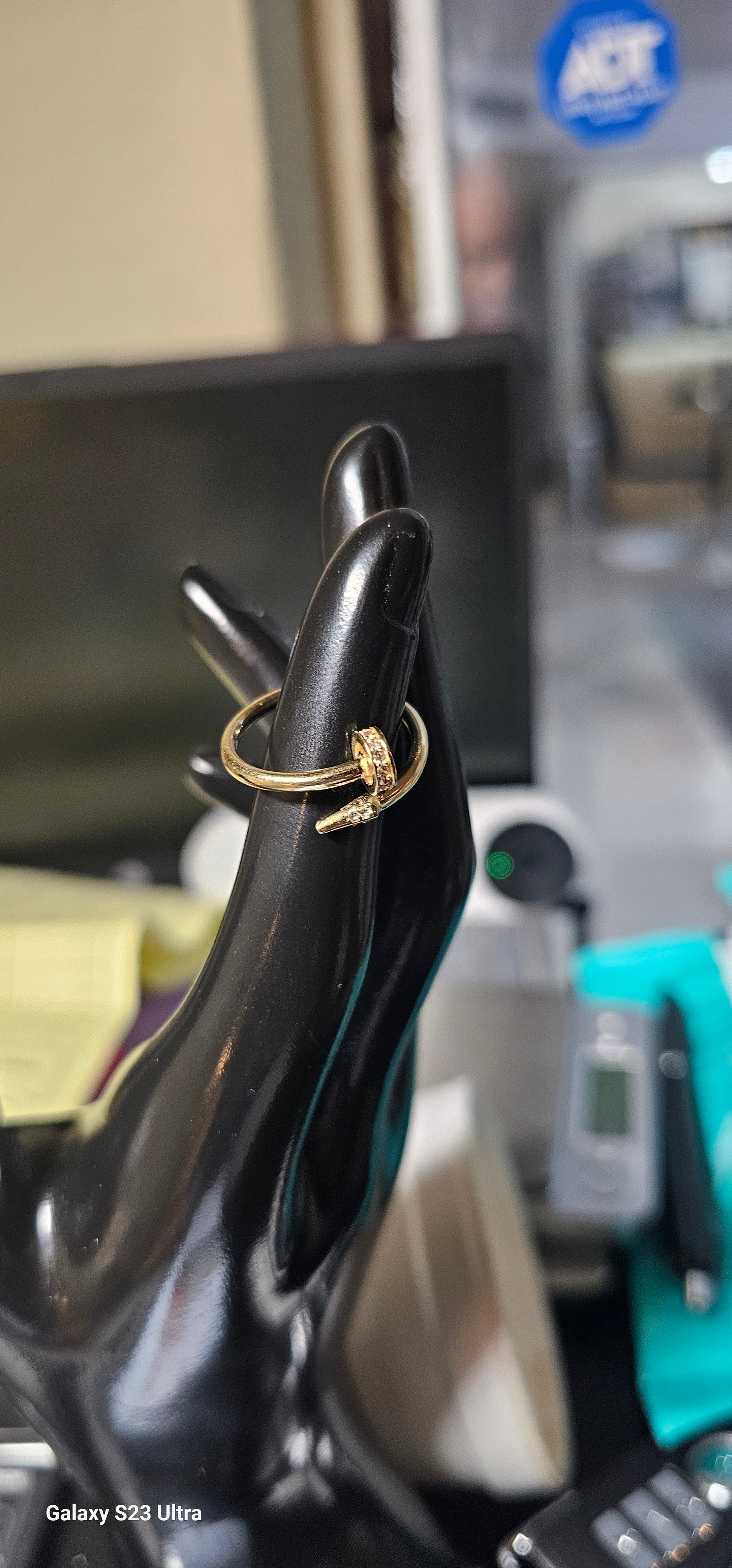 Anillo clavo 10 kt zize 8